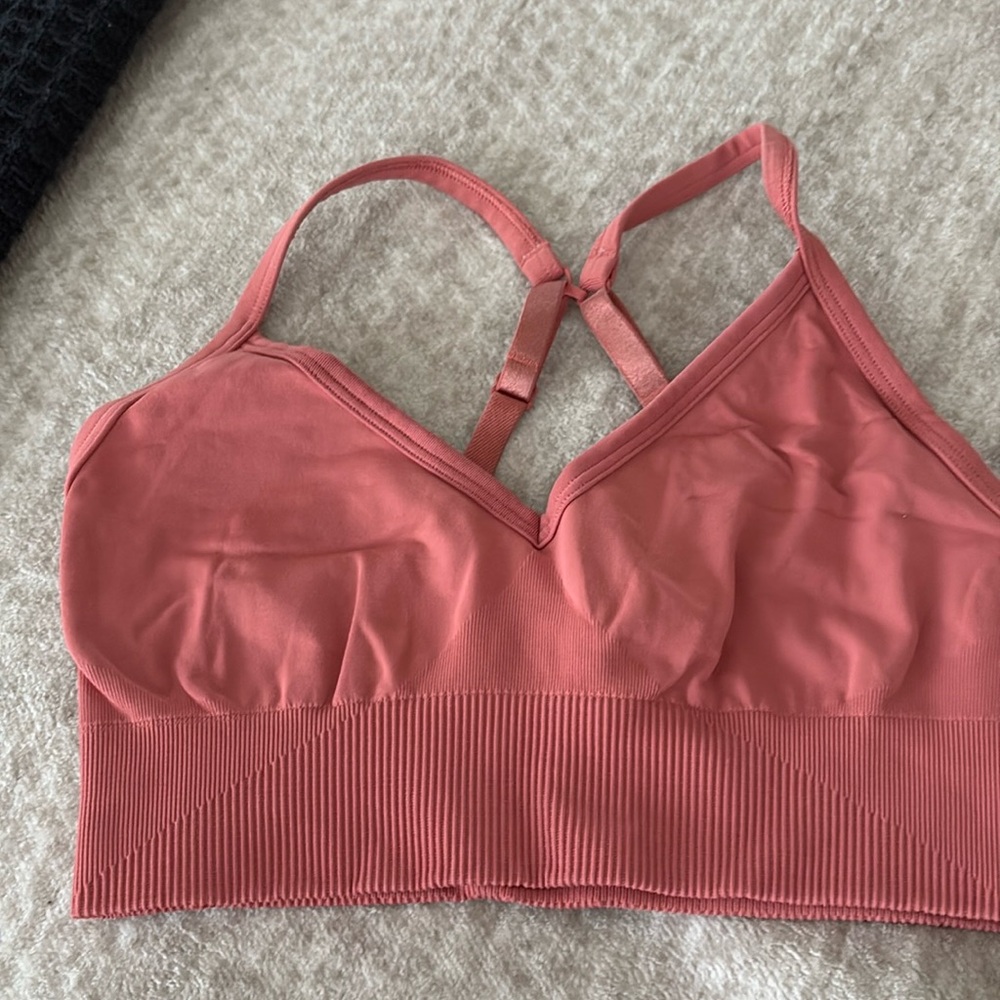 Lululemon bra
